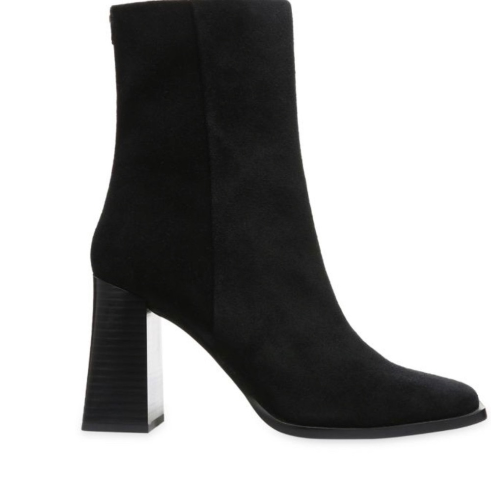 SAM EDELMAN
Ivette Suede Ankle Boots